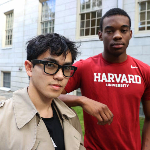 Estudiantes de Harvard crean gafas con reconocimiento facial